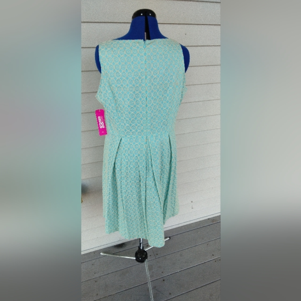 9&CO. DRESS - Picture 5 of 8